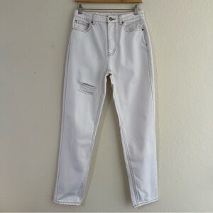 BDG // High Rise Distressed Mom Jeans